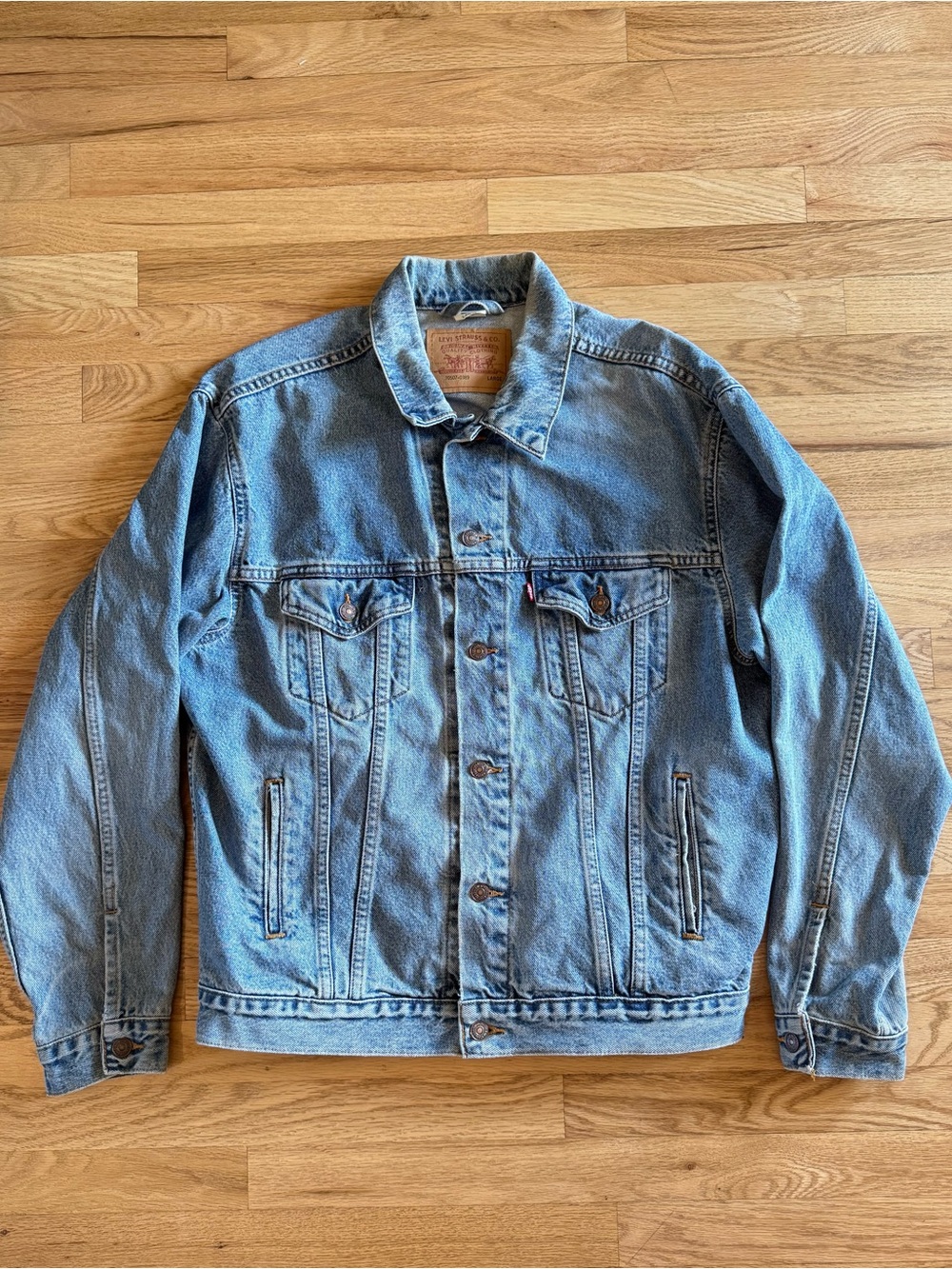 Levi's Light Blue Denim Trucker Jacket - Classic Men's Jean Coat